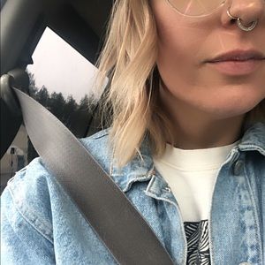 Meet your Posher, Holly